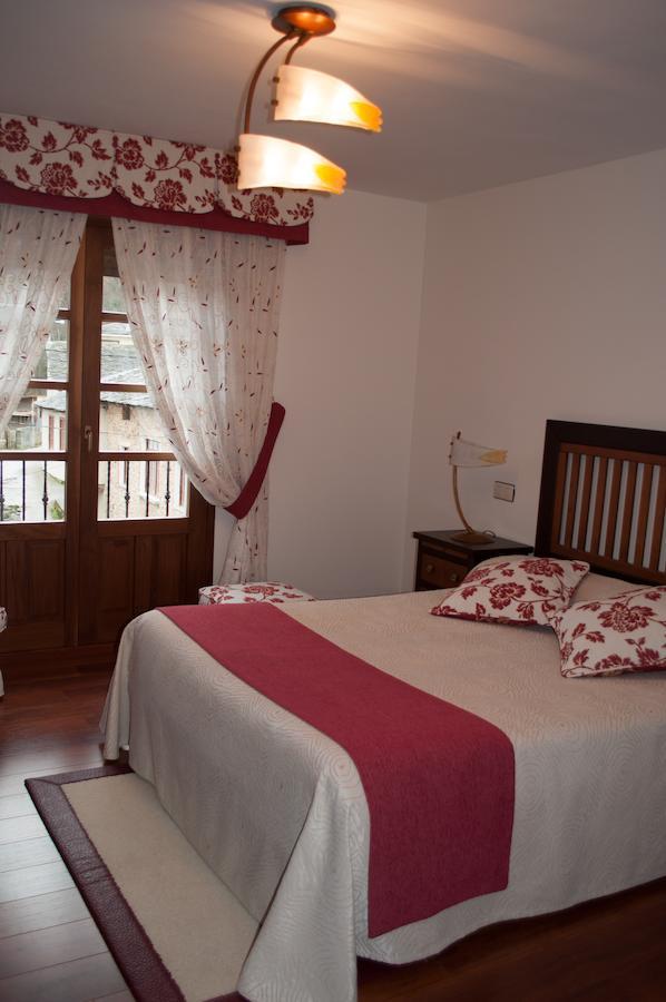 El Mirador De Fuentes Del Narcea Hotel Monco Bagian luar foto