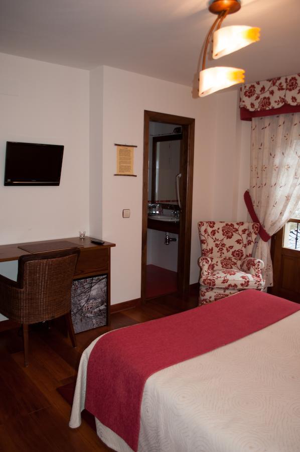 El Mirador De Fuentes Del Narcea Hotel Monco Ruang foto