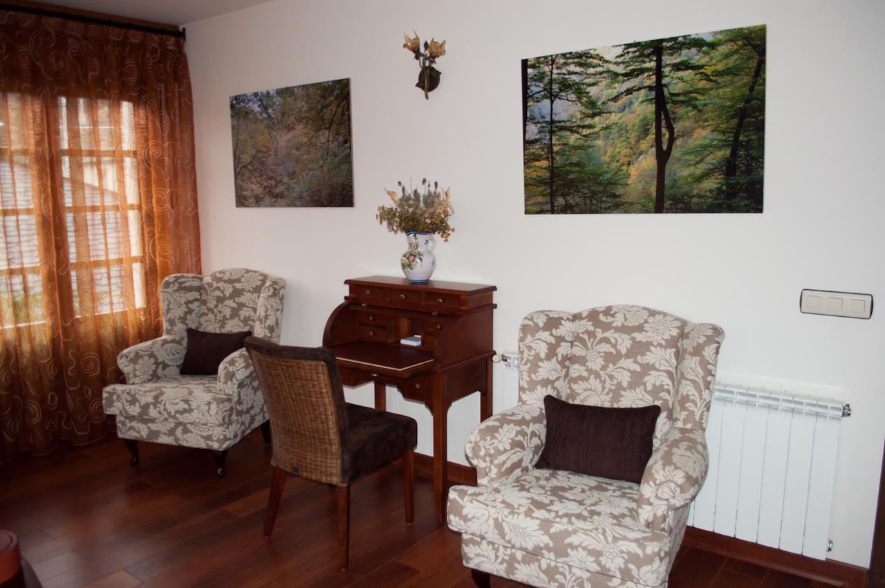 El Mirador De Fuentes Del Narcea Hotel Monco Bagian luar foto